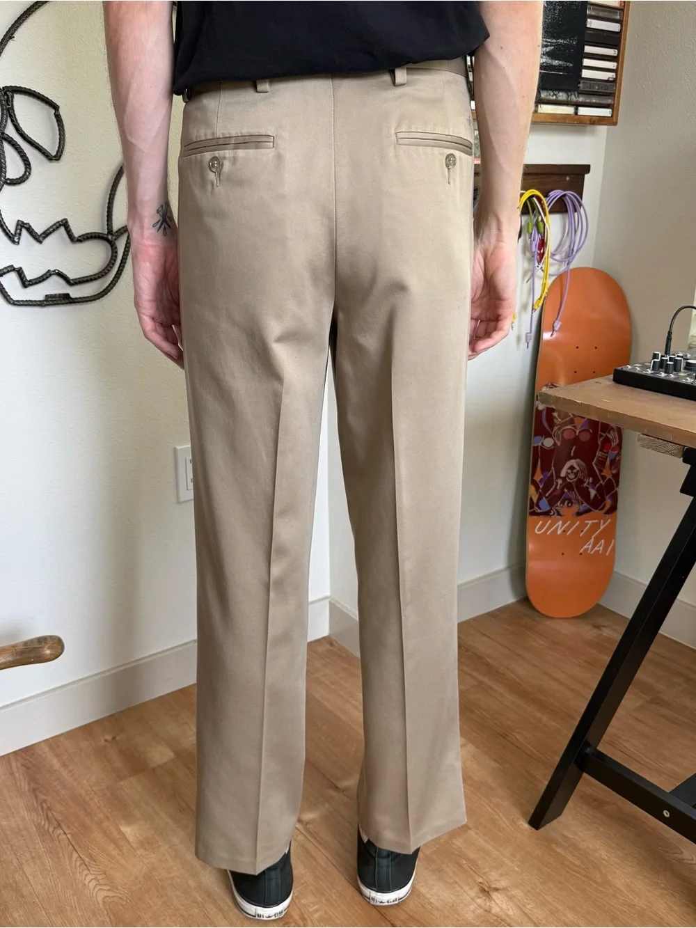 Vintage 2000s Tan High Waisted Pleated Trousers Dockers ~ 30 x 30.5 - Picture 4 of 8